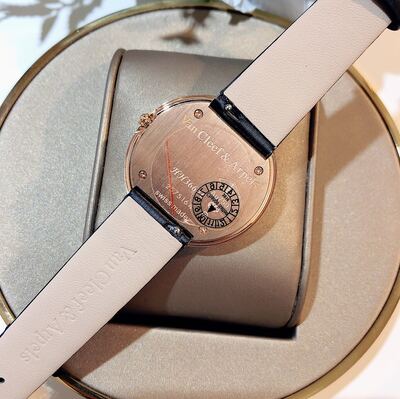 Van Cleef Alhambra Watch view 7