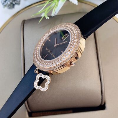 Van Cleef Alhambra Watch view 9