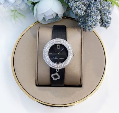 Van Cleef & Arpels Alhambra Watch view 6