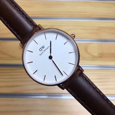 Daniel Wellington Classic Watch view 3