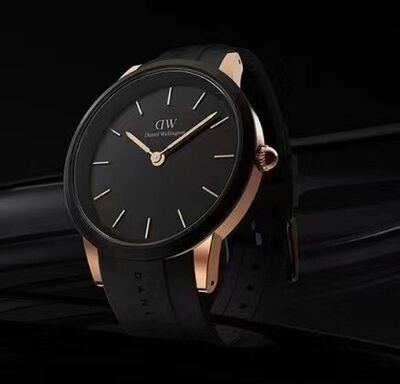 Daniel Wellington Iconic Motion Watch view 7