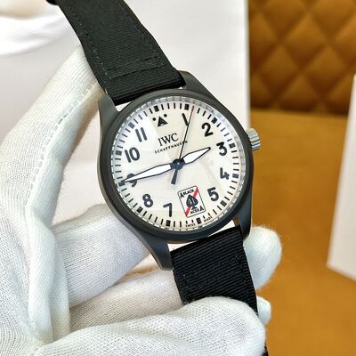 IWC Pilot Watch view 4