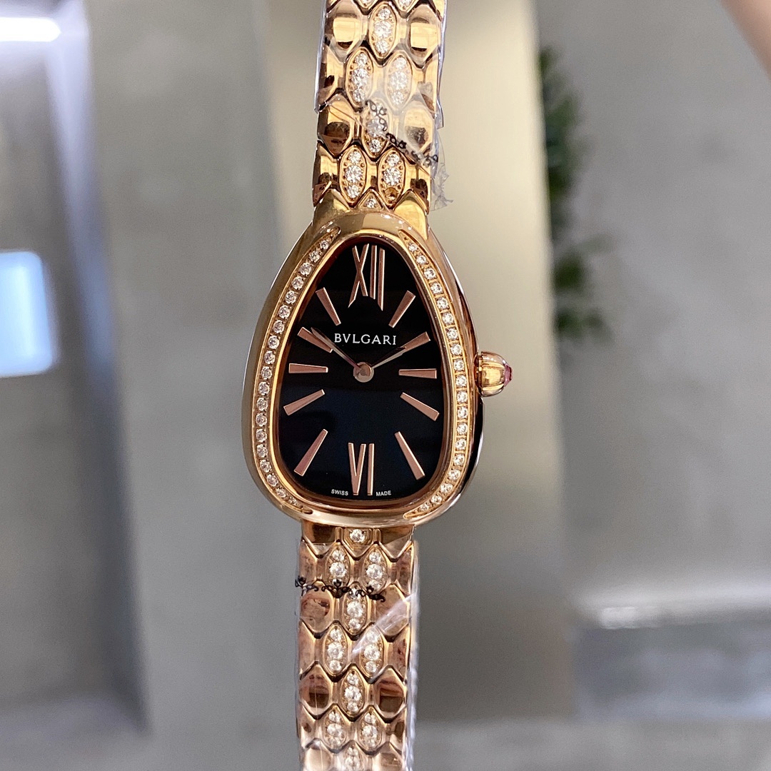 Bvlgari Serpenti Watch view