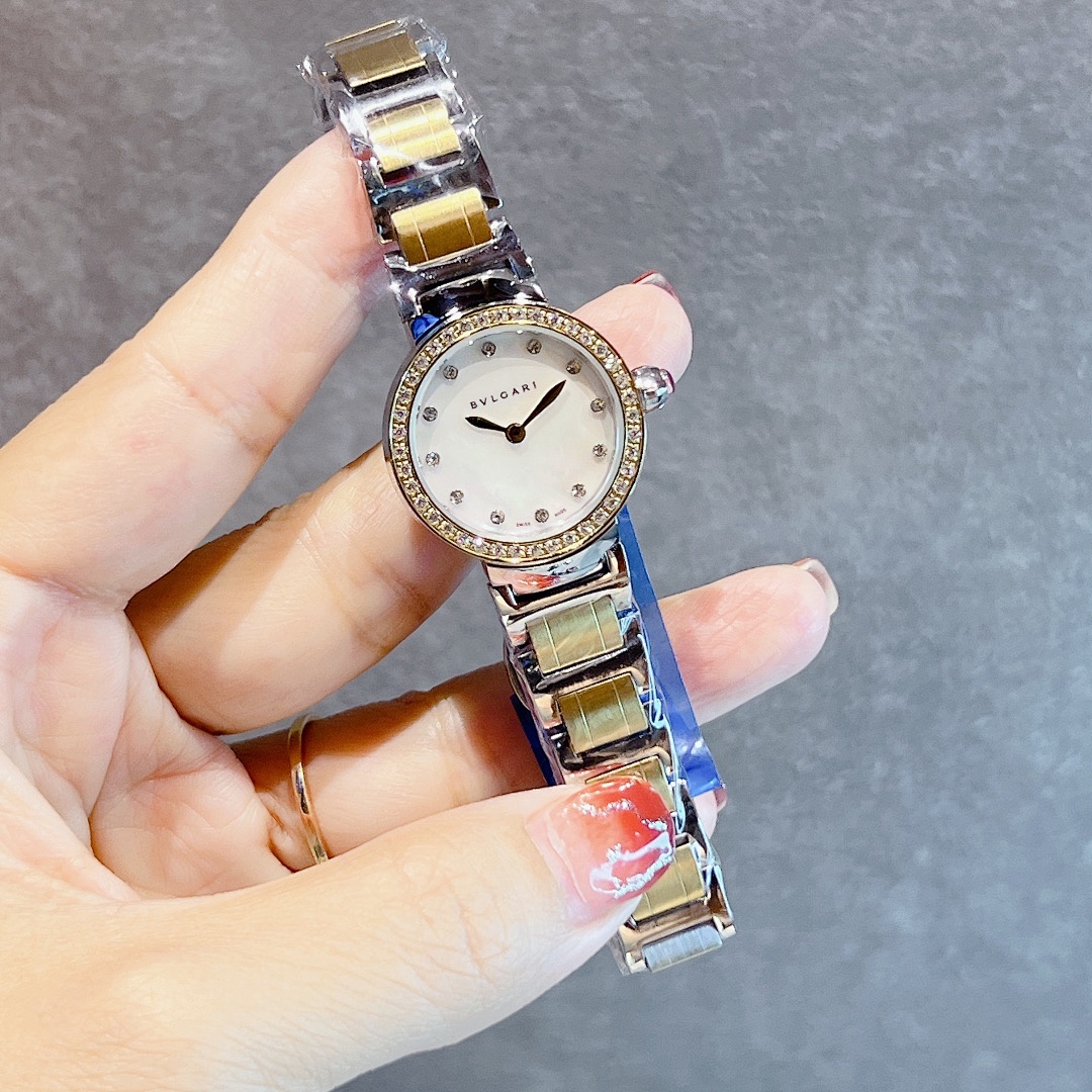 Bvlgari Lvcea Watch view