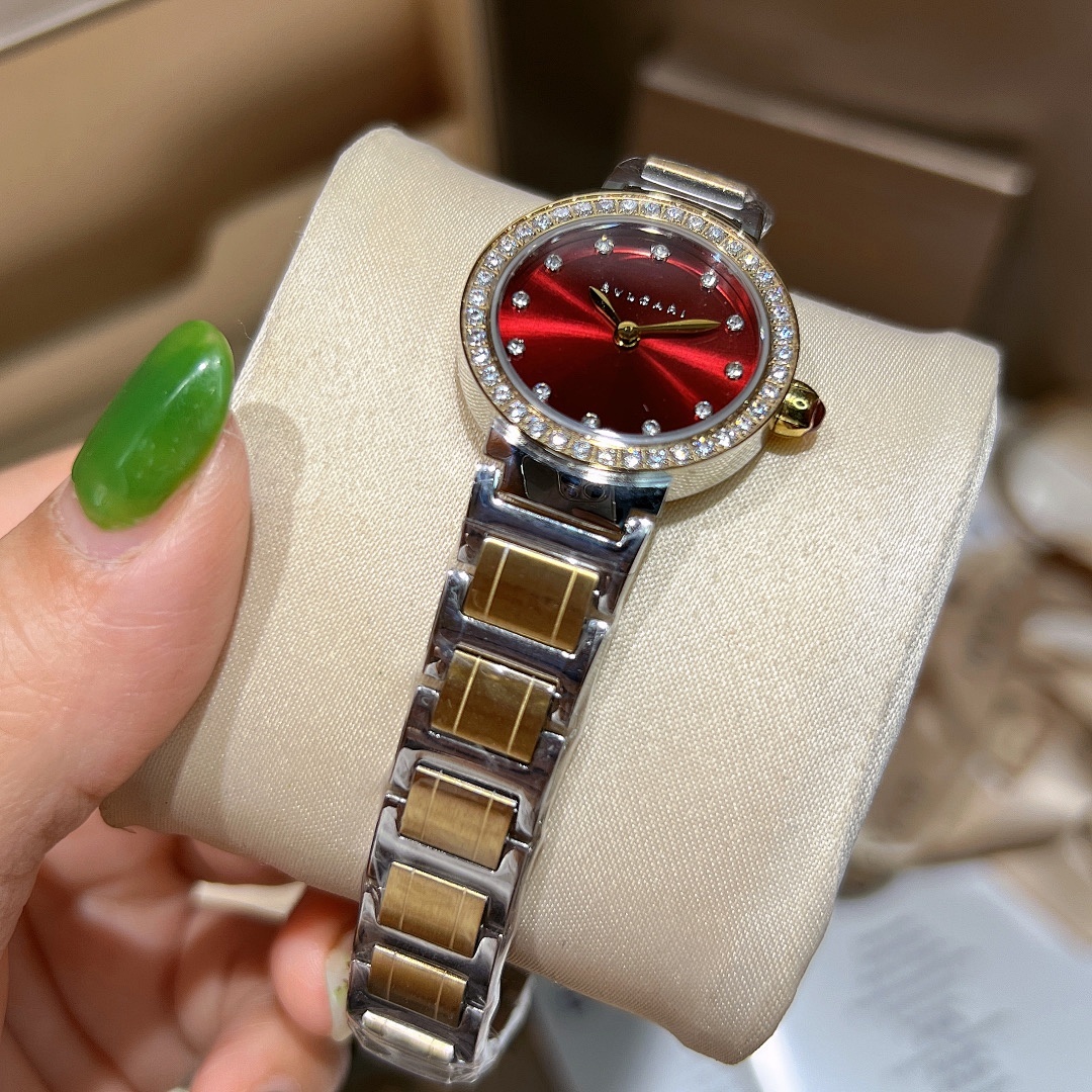 Bvlgari Lvcea Watch view
