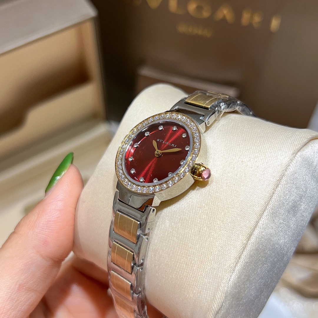 Bvlgari Lvcea Watch view