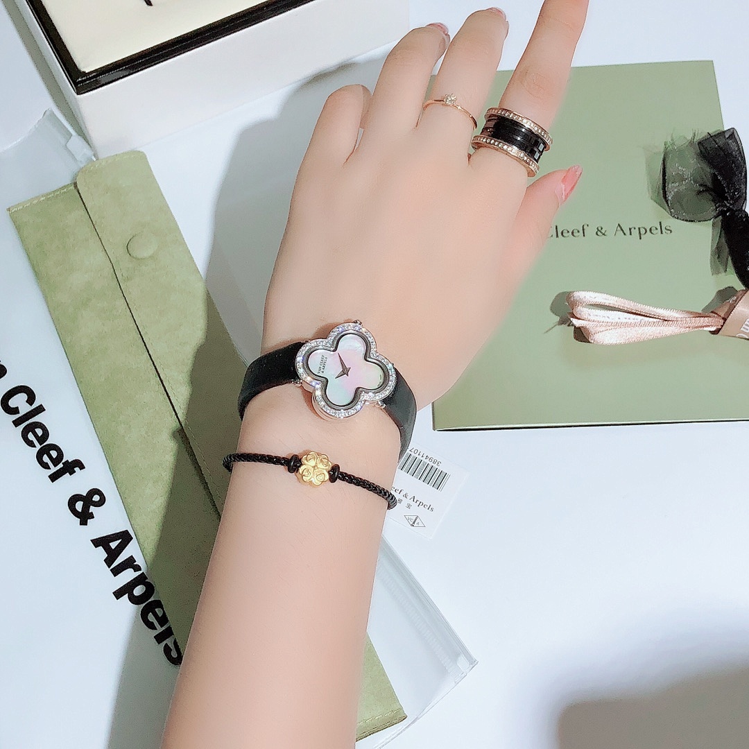 Van Cleef & Arpels Alhambra Watch