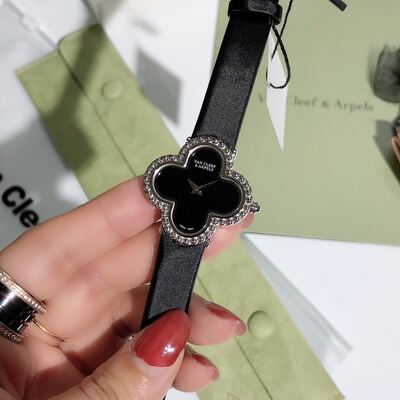 Van Cleef & Arpels Alhambra Watch view 2