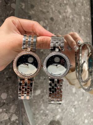 Van Cleef & Arpels Alhambra Watch view 3