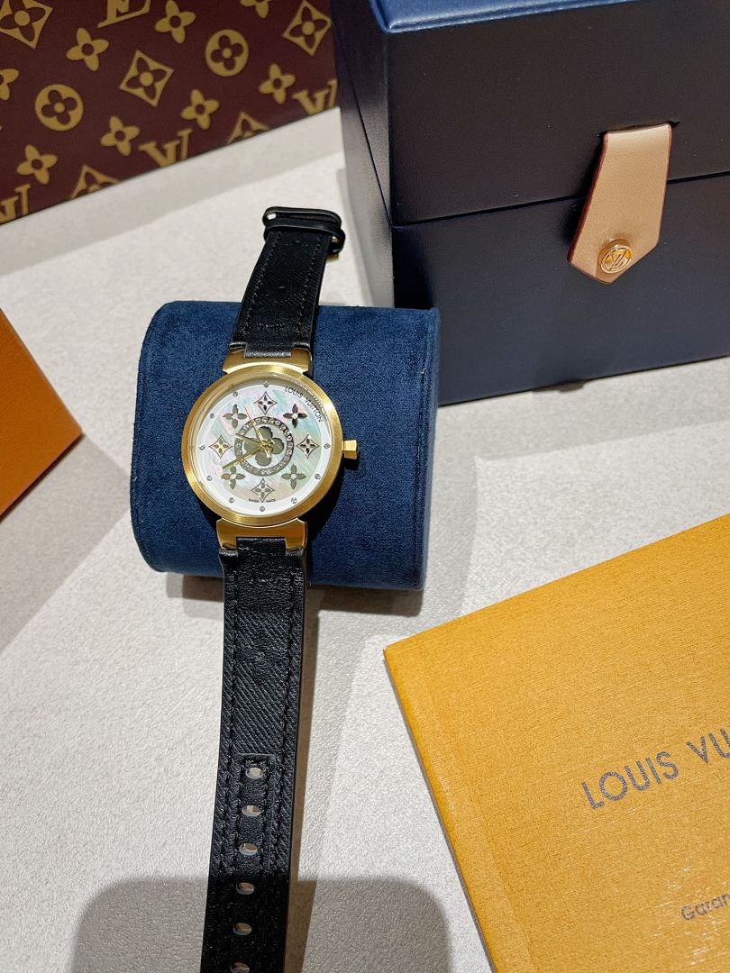 Louis Vuitton Tambour Watch view