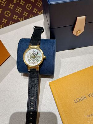 Louis Vuitton Tambour Watch view 16