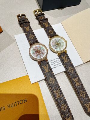 Louis Vuitton Tambour Watch view 5
