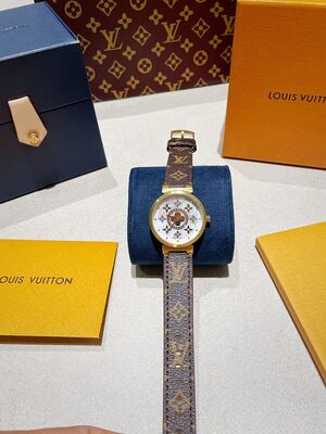Louis Vuitton Tambour Watch view 8