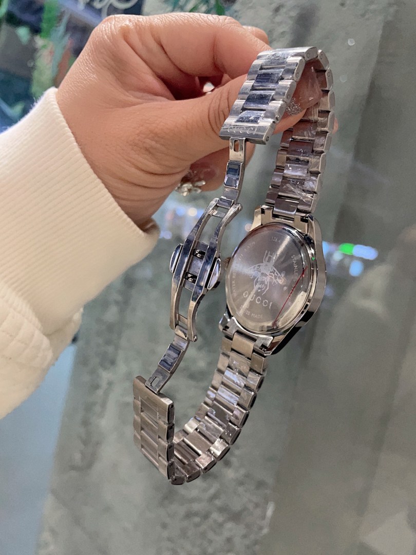 Gucci GG Bee Watch view