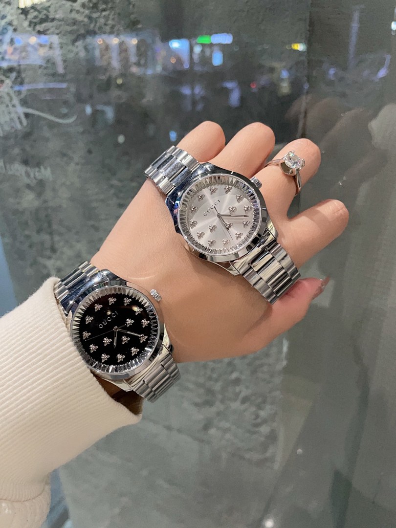 Gucci GG Bee Watch view