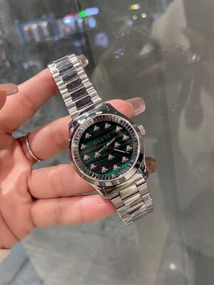 Gucci GG Bee Watch view 5