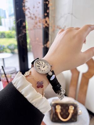 Breguet Reine De Naples Watch view 16