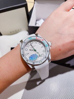 Gucci Dive Watch view 2