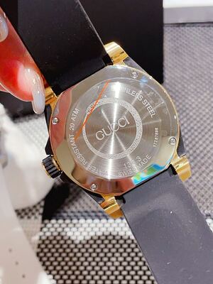 Gucci Dive Watch view 4