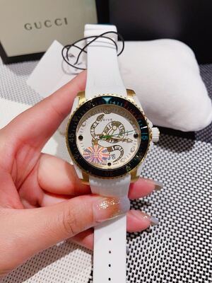 Gucci Dive Watch view 7