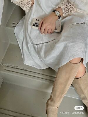 Gucci Bee Watch view 13