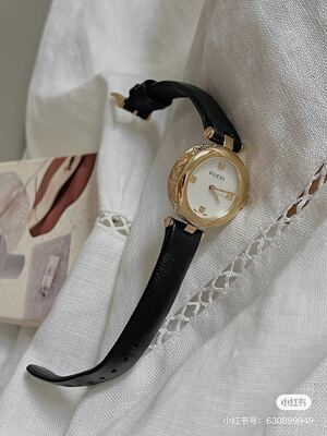 Gucci Bee Watch view 18