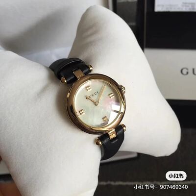 Gucci Bee Watch view 7