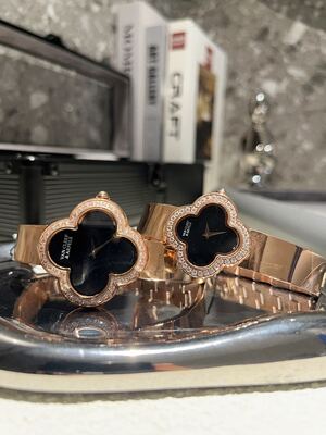 Van Cleef & Arpels Alhambra Watch view 2