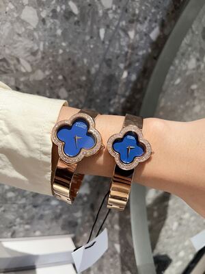 Van Cleef & Arpels Alhambra Watch view 8