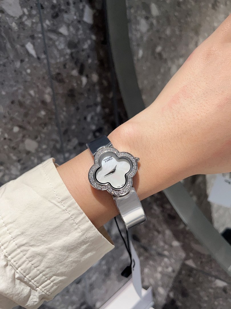 Van Cleef & Arpels Alhambra Watch