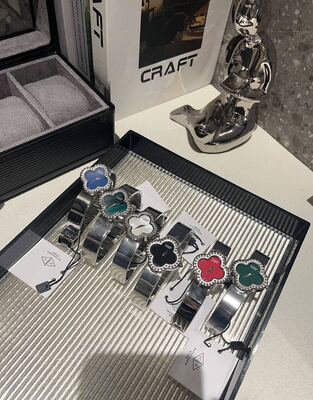 Van Cleef & Arpels Alhambra Watch view 9