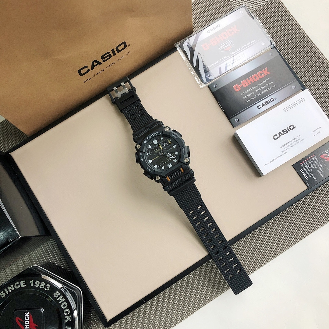 Casio G-Shock GA-700 Watch view