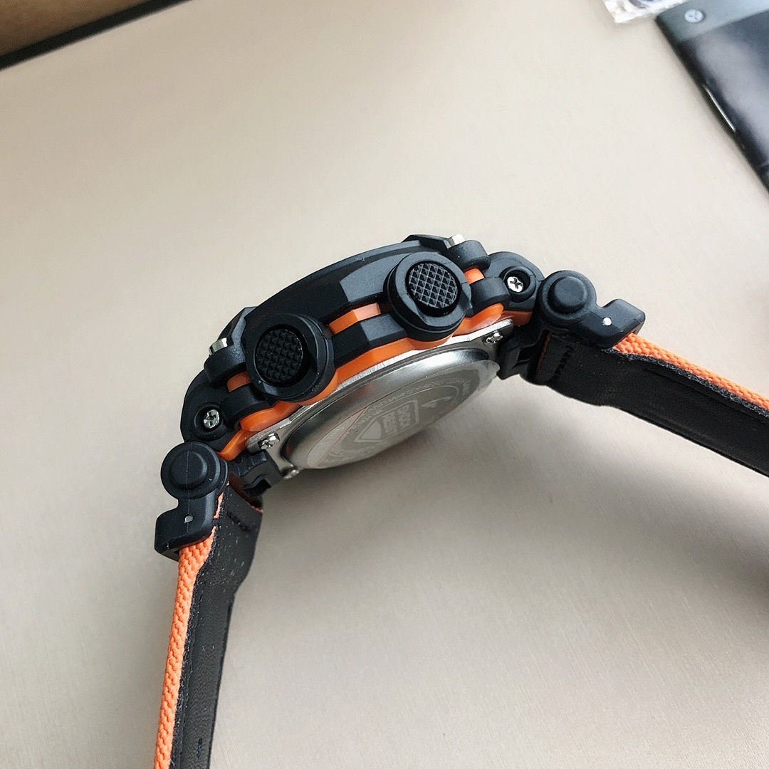 Casio G-Shock GA-700 Watch view