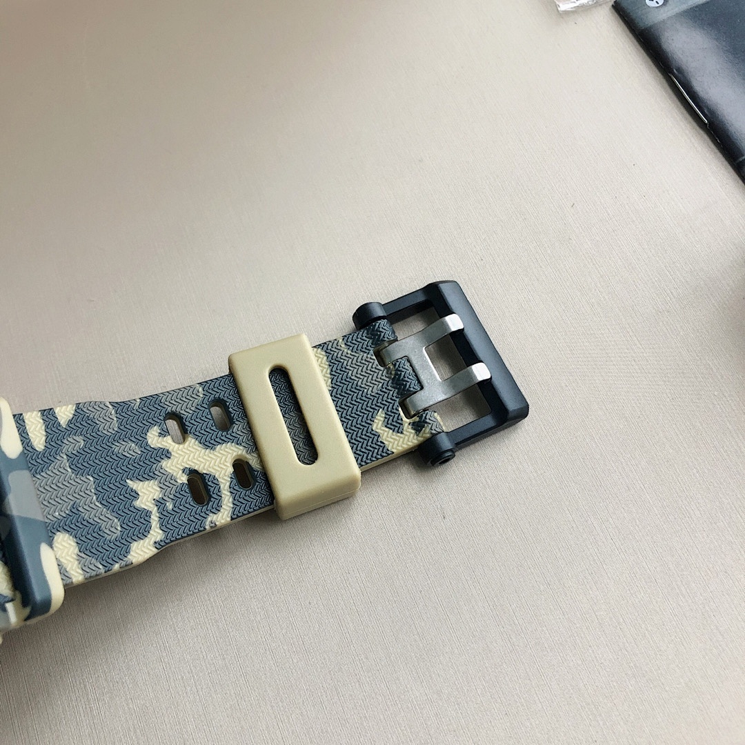 Casio G-Shock GA-700 Watch view