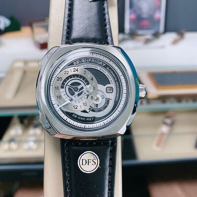 SevenFriday Watch view 6