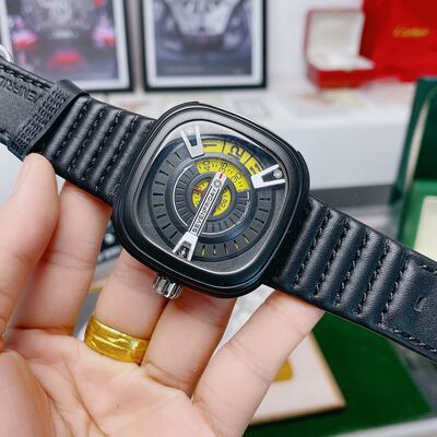 SevenFriday Watch view 8