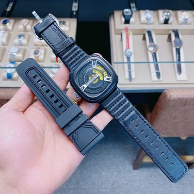 SevenFriday Watch view 9