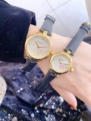 Gucci Vintage Watch view 11
