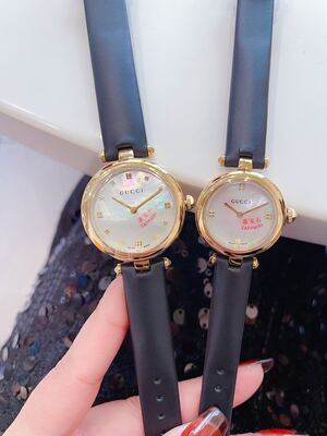 Gucci Vintage Watch view 17