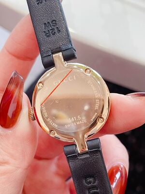 Gucci Vintage Watch view 4