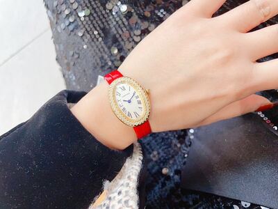 Gucci Vintage Watch view 5