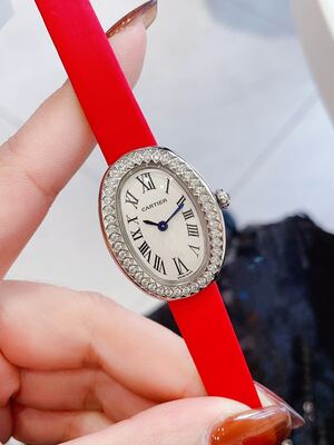 Gucci Vintage Watch view 13