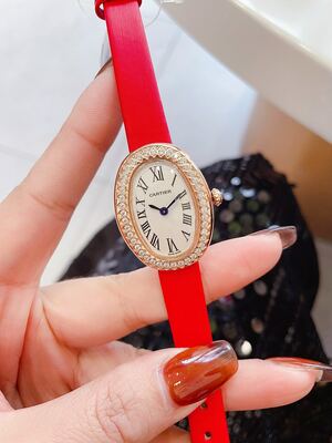 Gucci Vintage Watch view 21