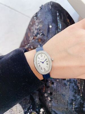 Gucci Vintage Watch view 6