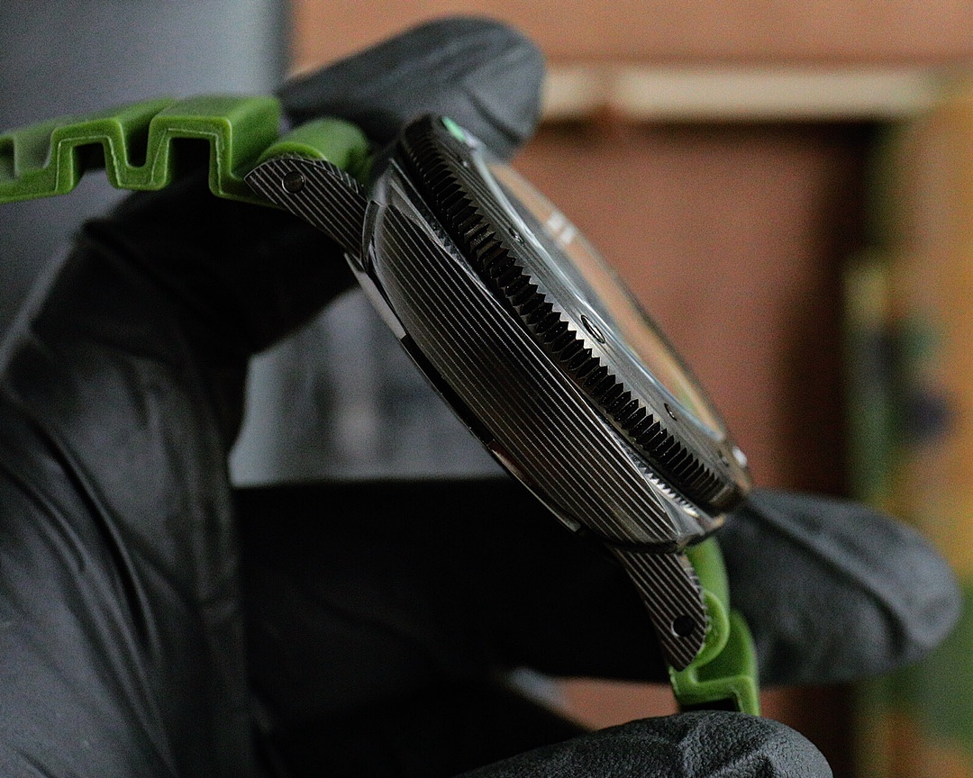 Panerai Submersible Watch view