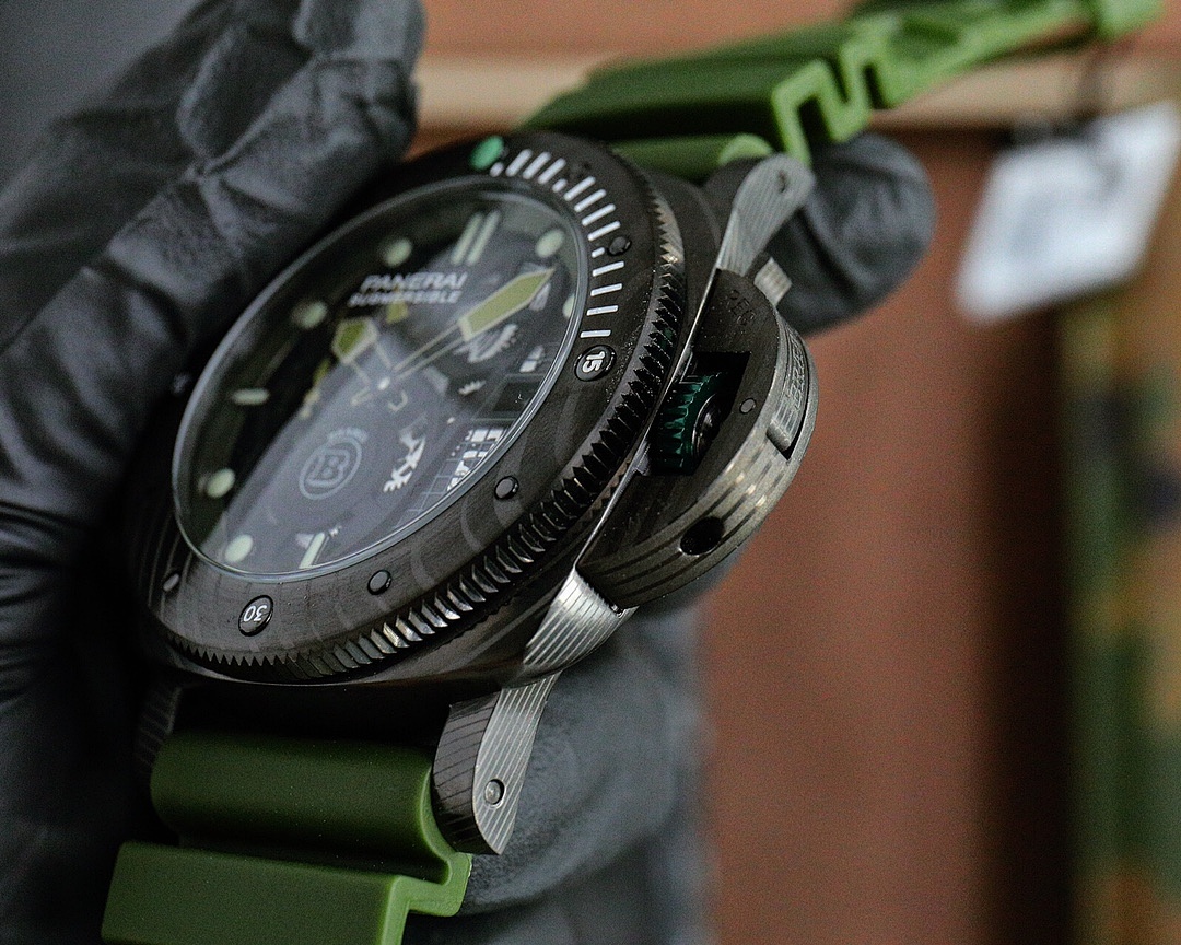 Panerai Submersible Watch view