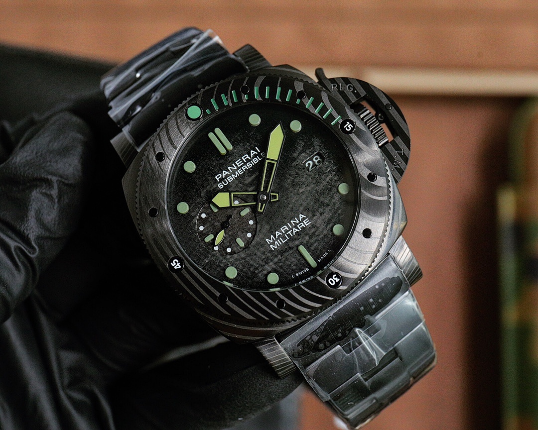 Panerai Submersible Watch view