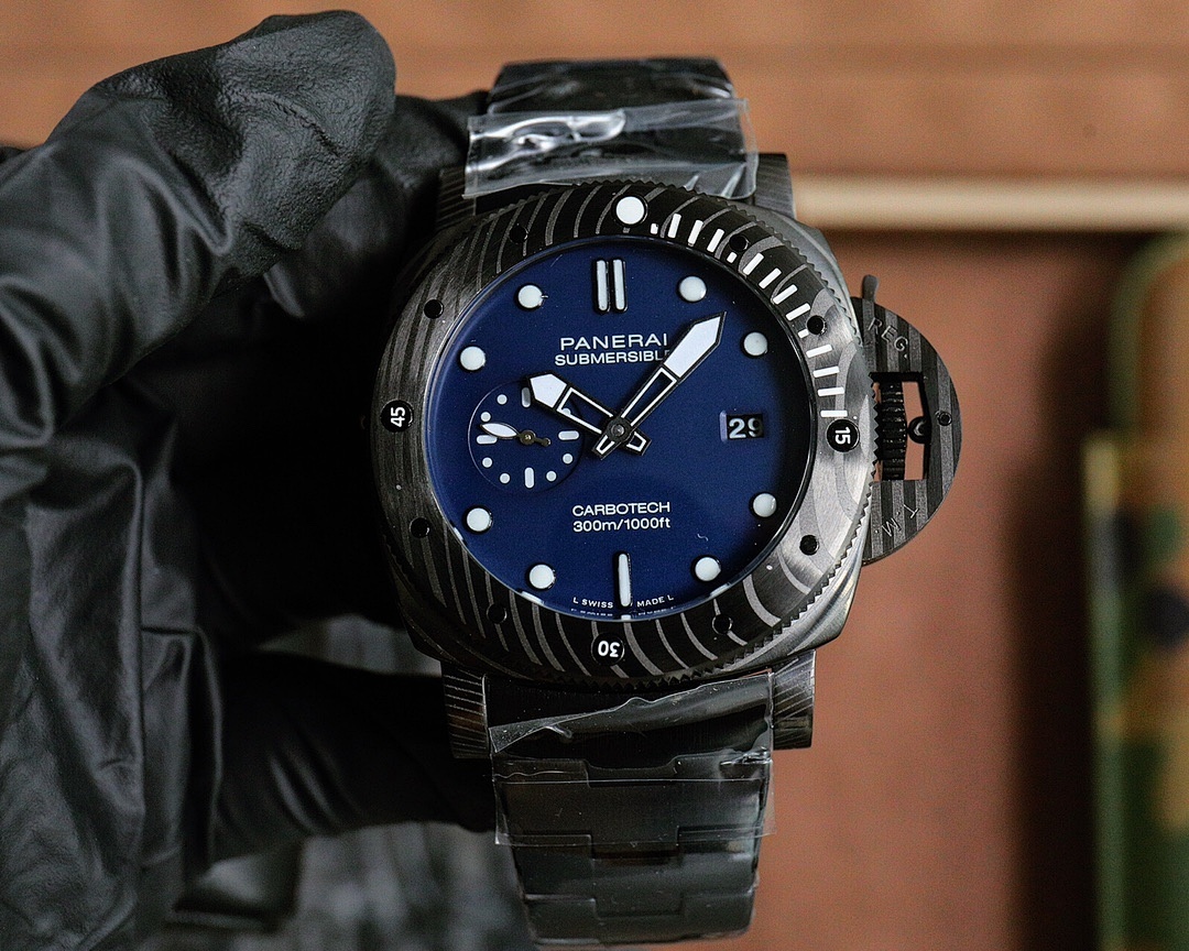 Panerai Submersible Watch view