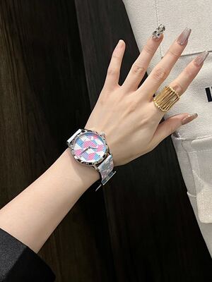 Gucci Bee Watch view 12