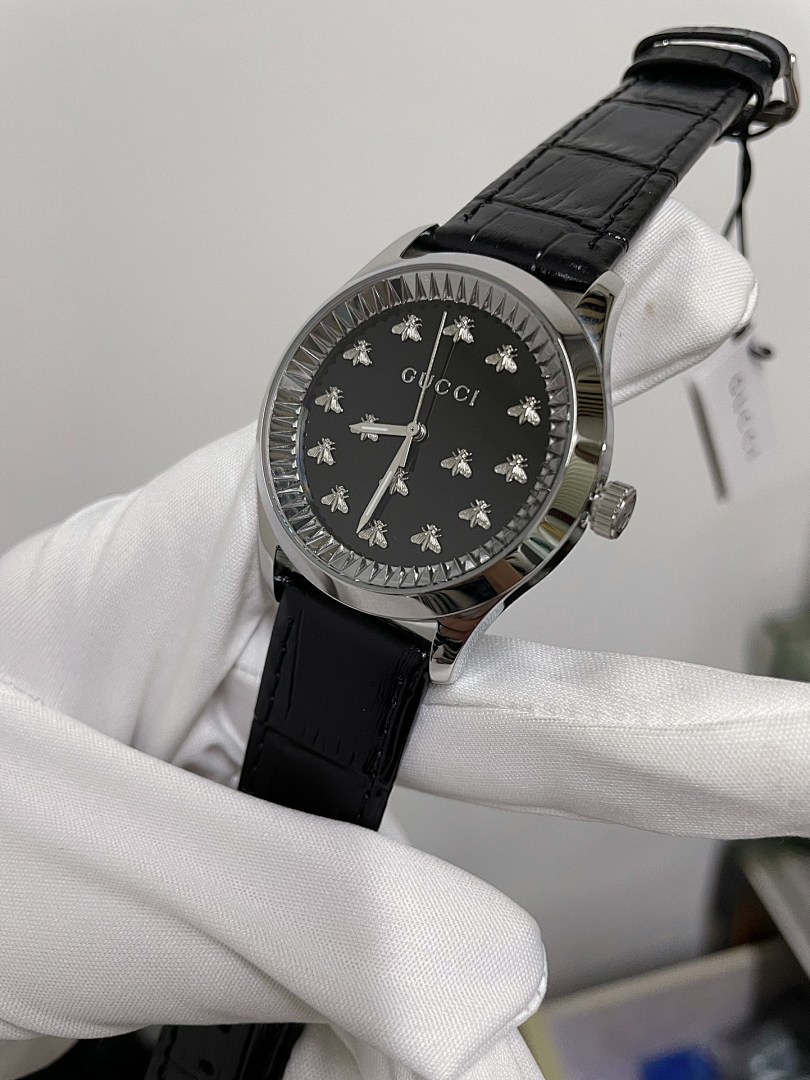 Gucci Bee Watch view